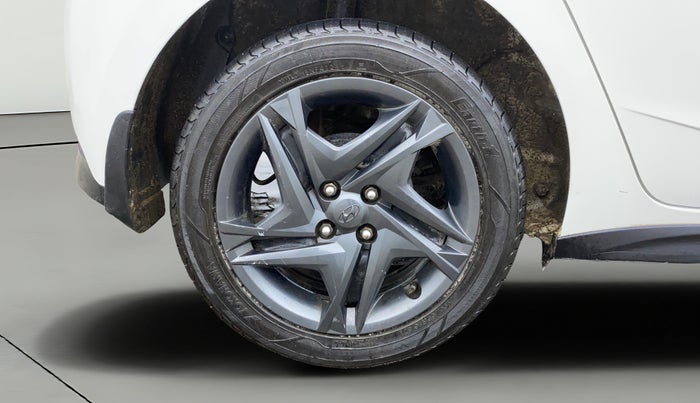 2022 Hyundai NEW I20 SPORTZ 1.2 MT, Petrol, Manual, 96,421 km, Right Rear Wheel