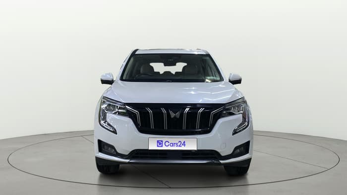 2023 Mahindra XUV700 AX 7 LUXURY P AT 7 STR, Petrol, Automatic, 47,887 km, Front