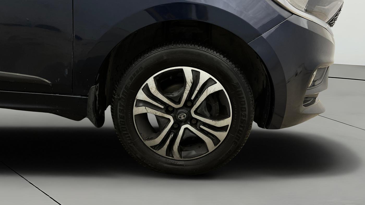 2024 Tata TIGOR XZ CNG, CNG, Manual, 44,589 km, Right Front Wheel