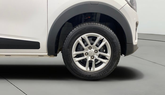 2023 Renault TRIBER RXT, Petrol, Manual, 9,279 km, Right Front Wheel