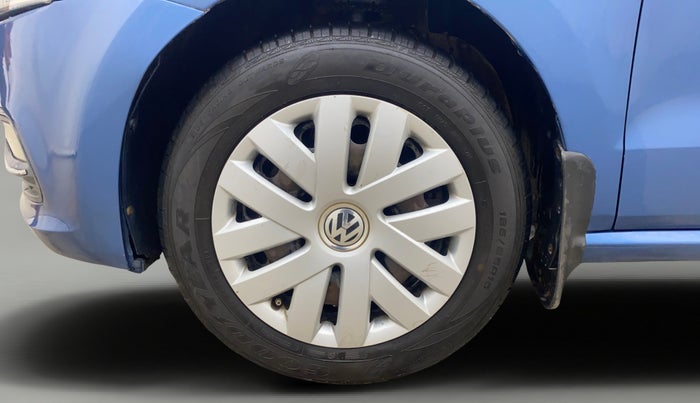 2016 Volkswagen Ameo COMFORTLINE 1.2L, Petrol, Manual, 1,40,751 km, Left Front Wheel