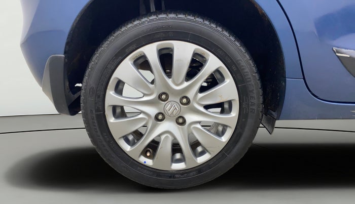 2017 Maruti Baleno ALPHA PETROL 1.2, Petrol, Manual, 1,08,308 km, Right Rear Wheel