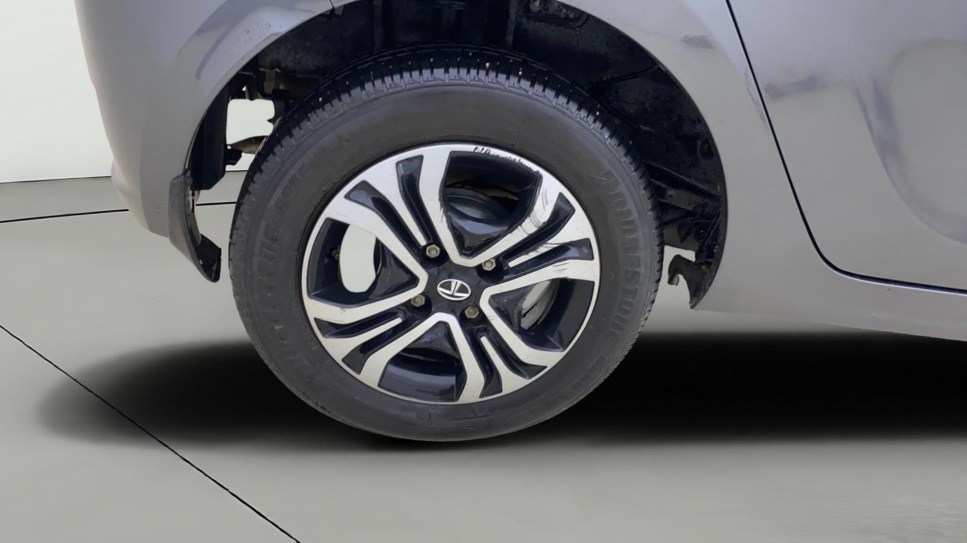 2023 Tata Tiago XT PETROL, Petrol, Manual, 35,121 km, Right Rear Wheel