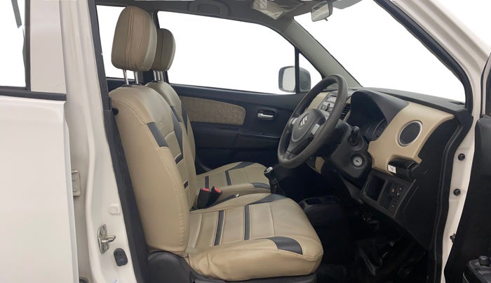 2017 Maruti Wagon R 1.0 VXI, Petrol, Manual, 36,149 km, Right Side Front Door Cabin