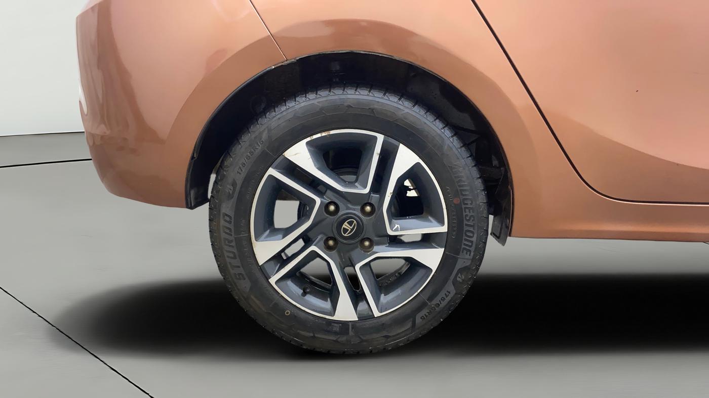2017 Tata TIGOR XZ (O) PETROL, Petrol, Manual, 1,34,483 km, Right Rear Wheel
