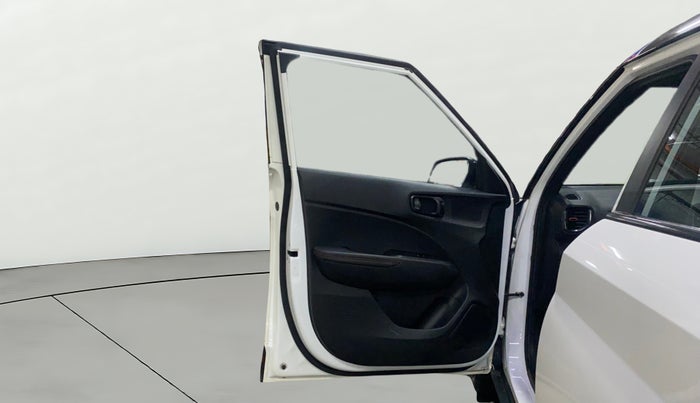 2022 Hyundai VENUE N LINE N8 1.0 TURBO DCT, Petrol, Automatic, 6,205 km, LHS Front Door