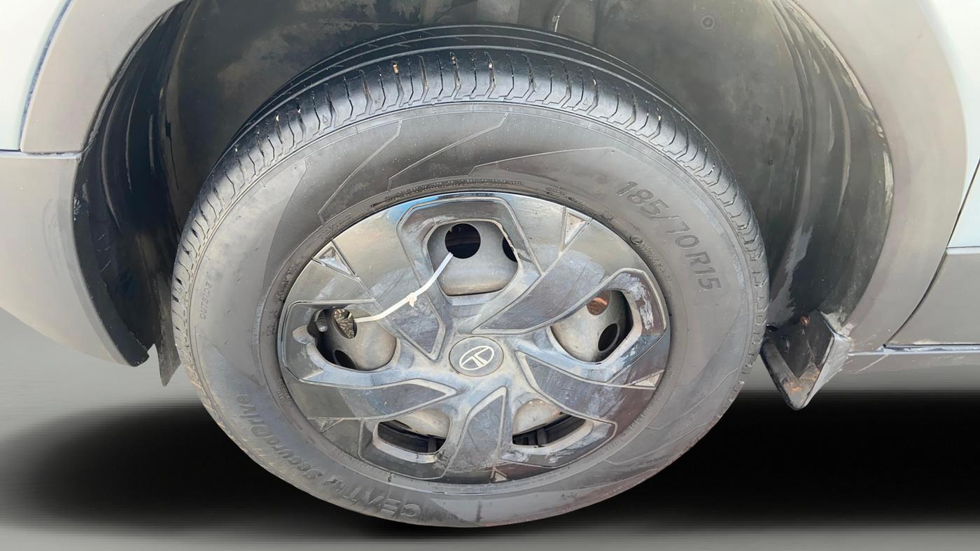 2024 Tata PUNCH ADVENTURE MT, Petrol, Manual, 28,375 km, Left Front Wheel