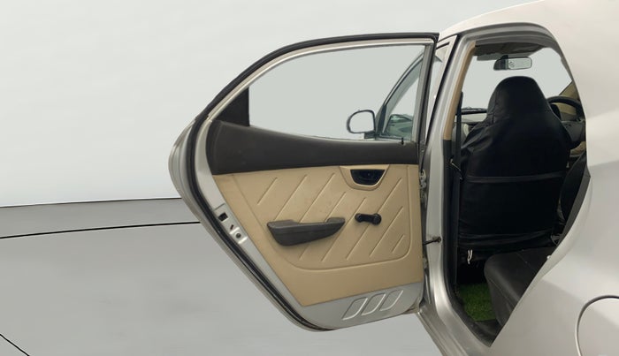 2018 Hyundai Eon MAGNA +, Petrol, Manual, 30,714 km, LHS Rear Door