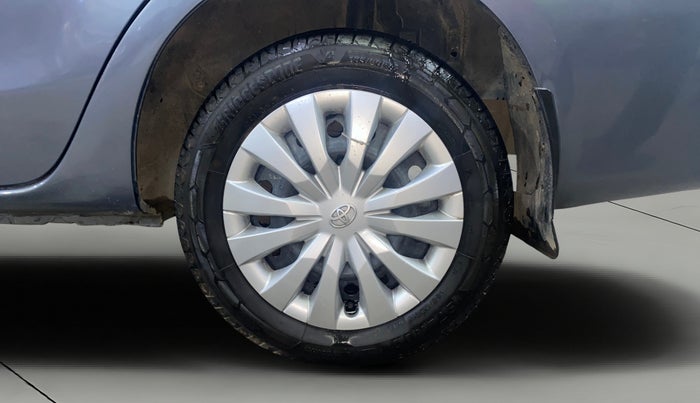2015 Toyota Etios GD, Diesel, Manual, 1,09,045 km, Left Rear Wheel