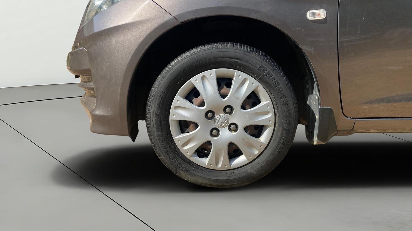 2013 Honda Amaze 1.2L I-VTEC S, Petrol, Manual, 82,354 km, Left Front Wheel