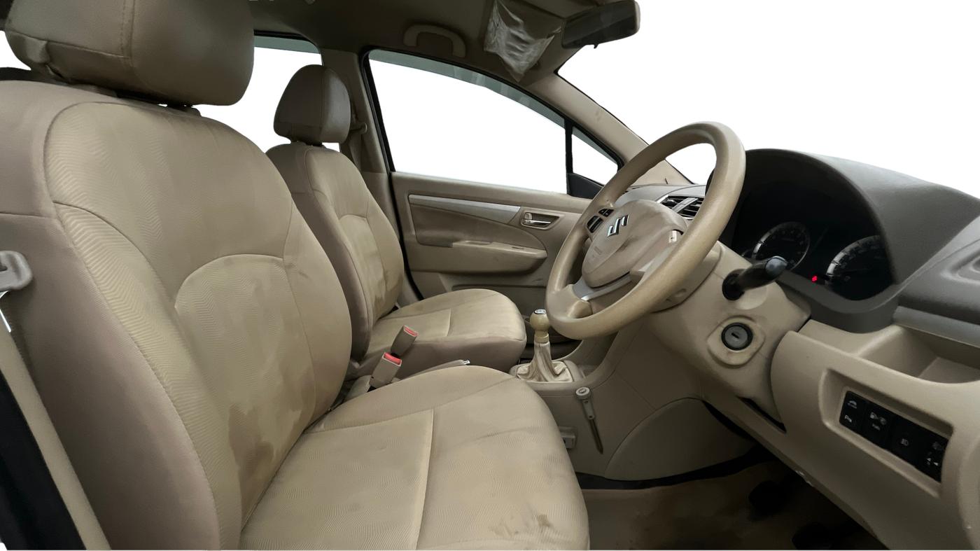 2017 Maruti Ertiga VXI CNG, CNG, Manual, 1,23,061 km, Right Side Front Door Cabin