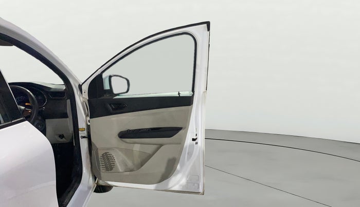 2019 Renault TRIBER RXT, Petrol, Manual, 47,204 km, RHS Front Door