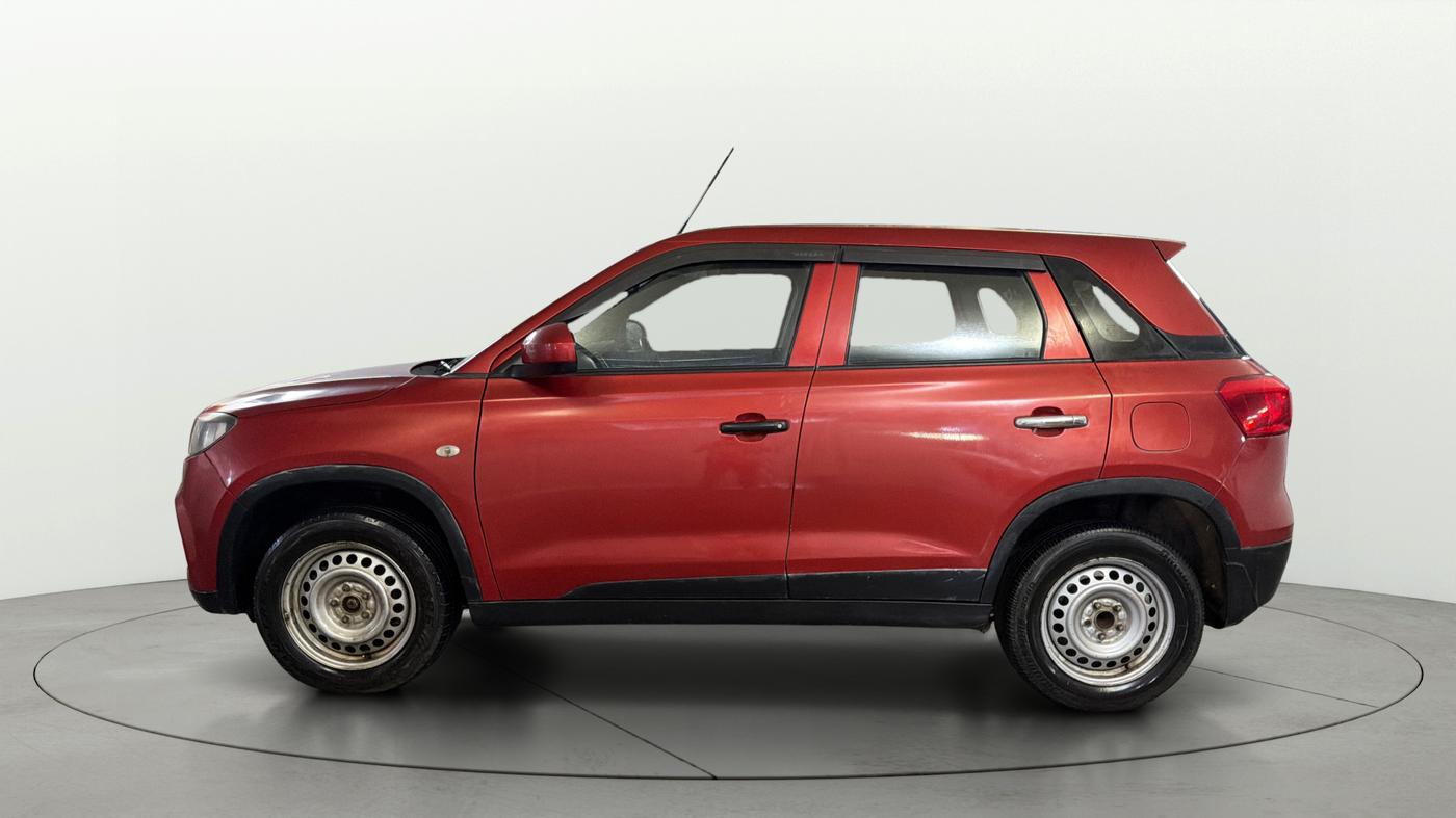 2018 Maruti Vitara Brezza LDI, Diesel, Manual, 1,32,045 km, Left Side