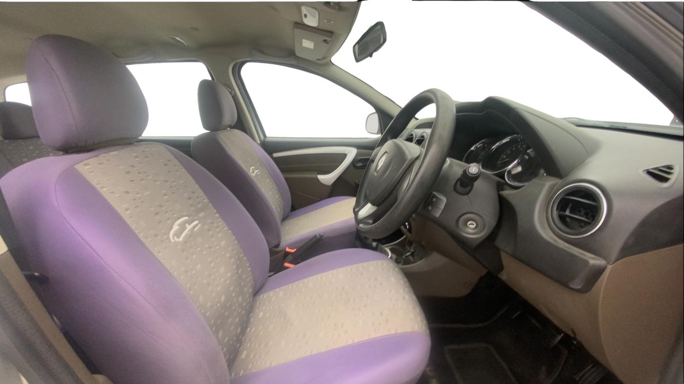 2017 Renault Duster RXL PETROL, Petrol, Manual, 42,541 km, Right Side Front Door Cabin