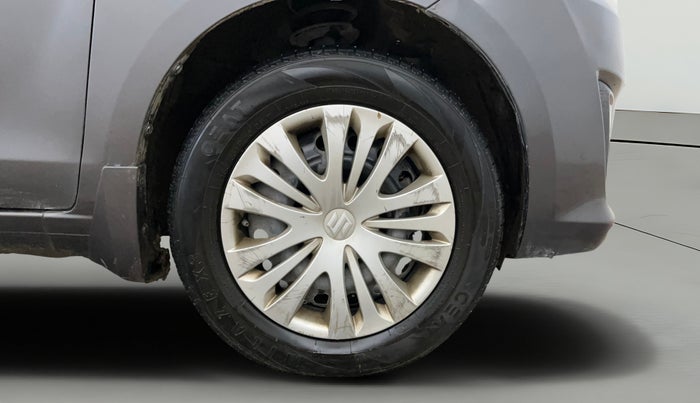 2014 Maruti Ertiga VXI, Petrol, Manual, 48,724 km, Right Front Wheel