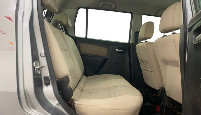 2017 Maruti Wagon R 1.0 LXI CNG, CNG, Manual, 1,04,063 km, Right Side Rear Door Cabin