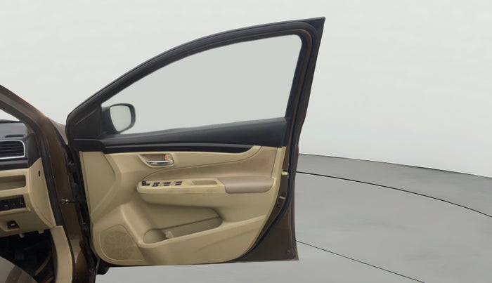 2016 Maruti Ciaz VXI+, Petrol, Manual, 89,193 km, RHS Front Door