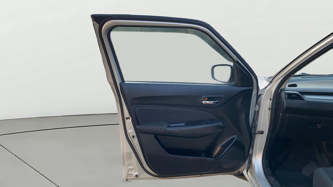 2018 Maruti Swift VXI, Petrol, Manual, 72,115 km, LHS Front Door