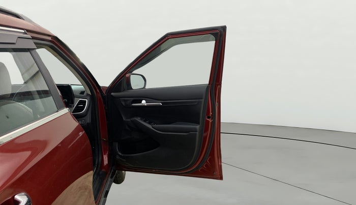 2020 KIA SELTOS HTK 1.5 PETROL, Petrol, Manual, 63,563 km, RHS Front Door