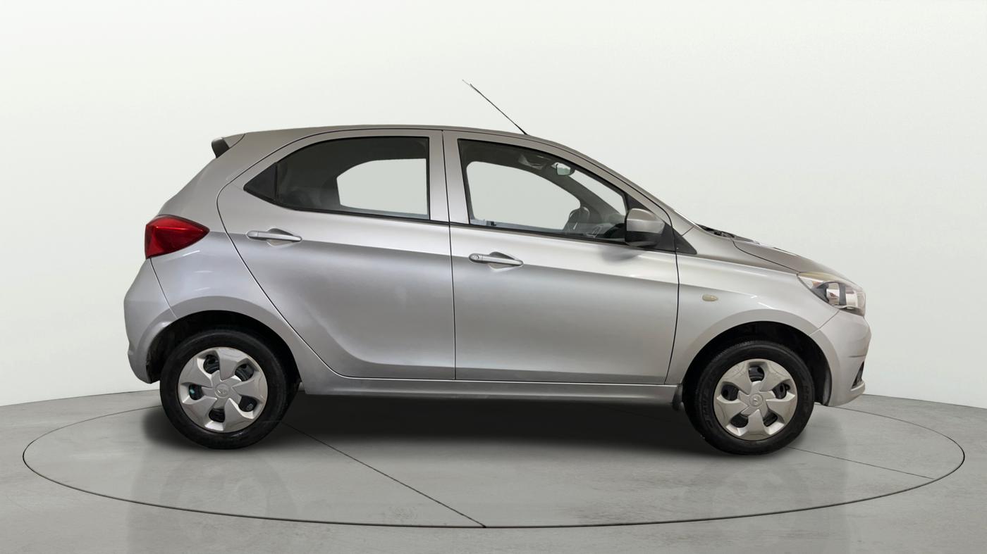 2017 Tata Tiago XT PETROL, Petrol, Manual, 66,671 km, Right Side View