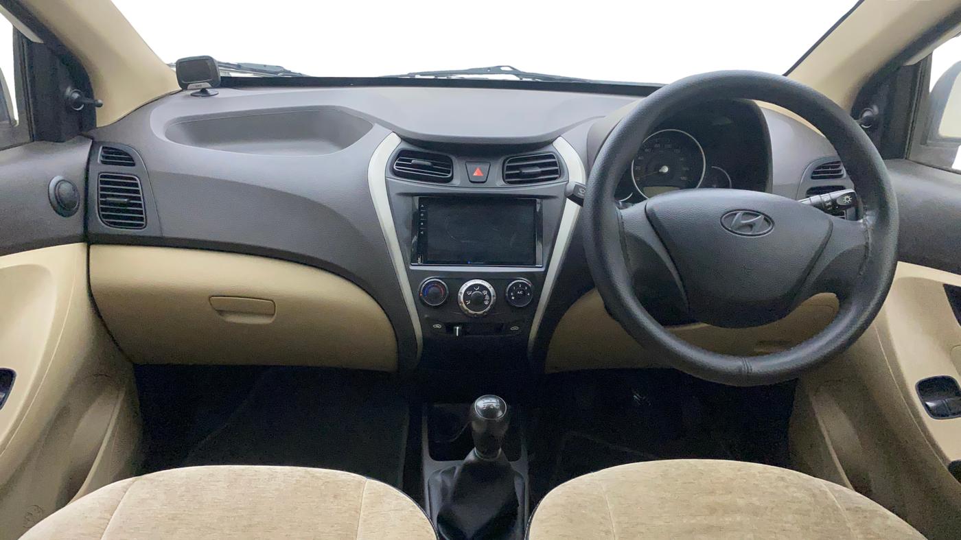 2017 Hyundai Eon MAGNA +, Petrol, Manual, 62,400 km, Dashboard