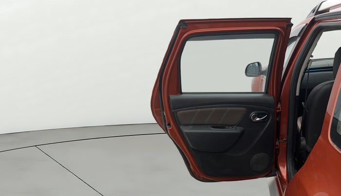 2020 Renault Duster RXZ 1.5 PETROL MT, Petrol, Manual, 29,050 km, LHS Rear Door