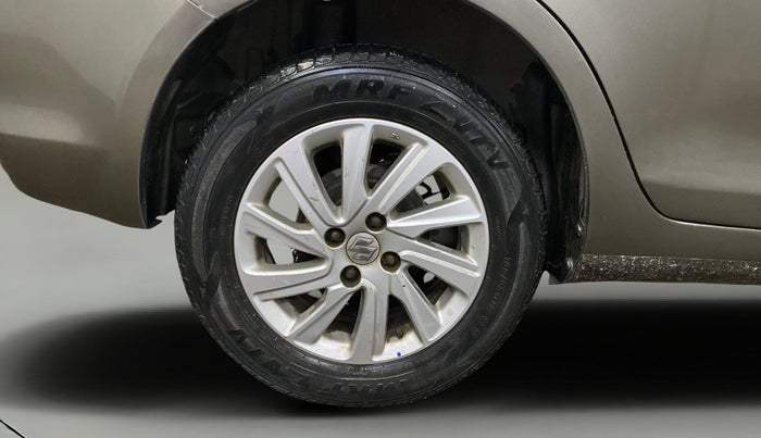 2016 Maruti Swift Dzire ZXI, Petrol, Manual, 68,370 km, Right Rear Wheel