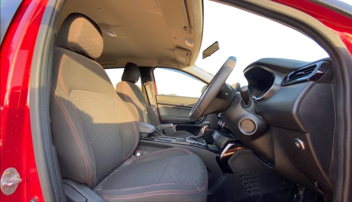 2023 Renault Kiger RXZ TURBO CVT DUAL TONE, CNG, Automatic, 19,444 km, Right Side Front Door Cabin