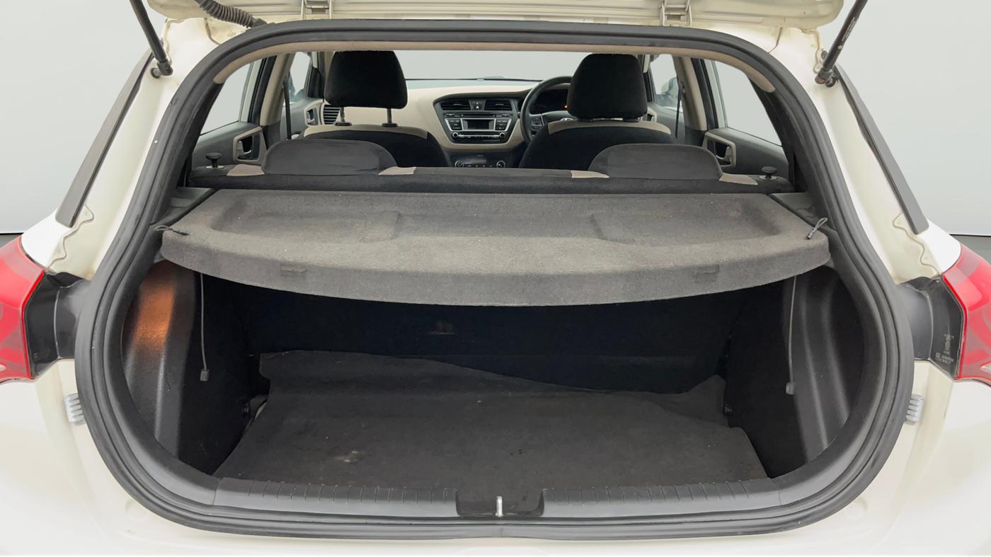 2015 Hyundai Elite i20 SPORTZ 1.2, Petrol, Manual, 83,926 km, Boot Open Zoomed View