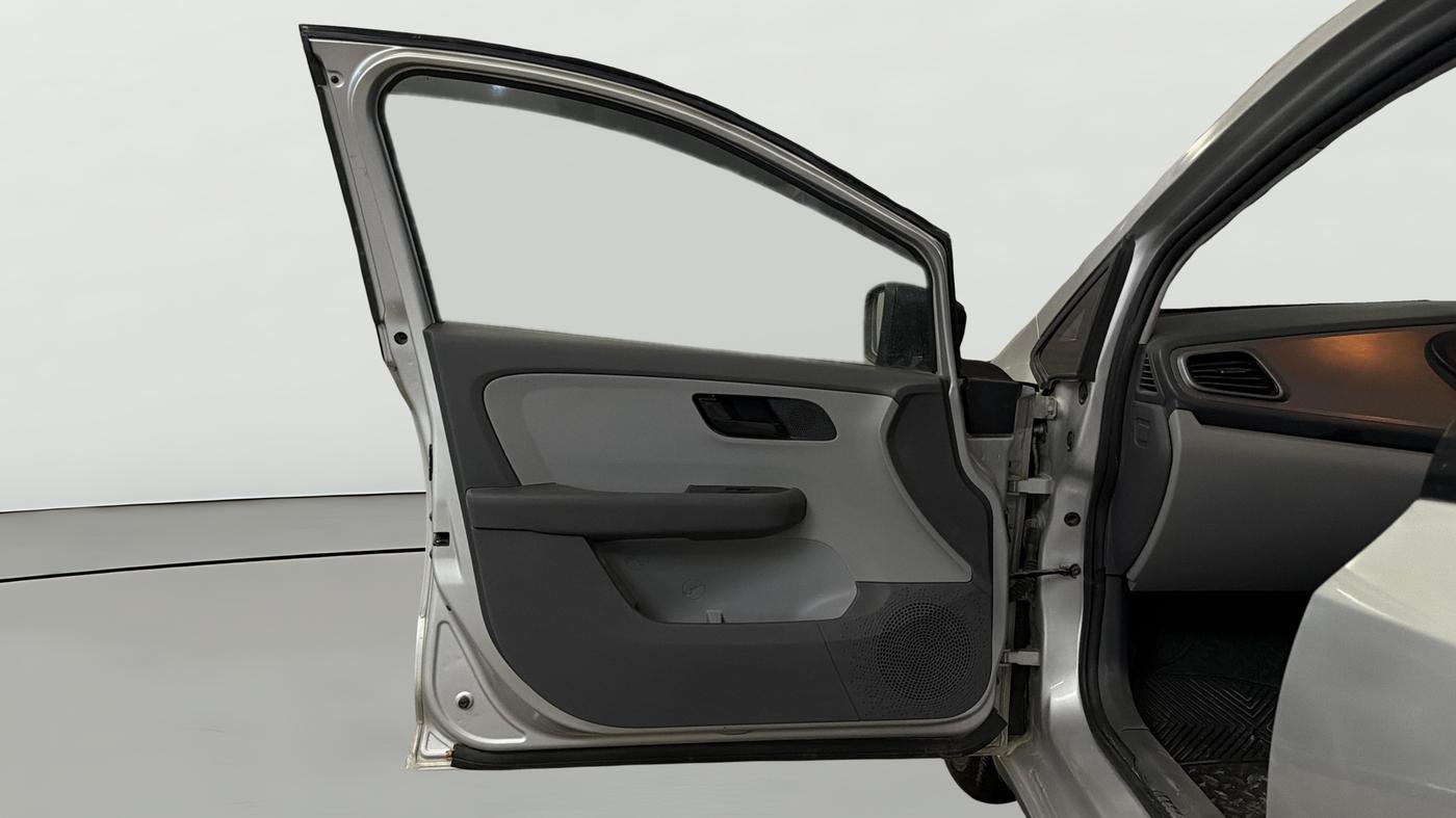 2020 Tata ALTROZ XM PETROL, Petrol, Manual, 52,569 km, LHS Front Door