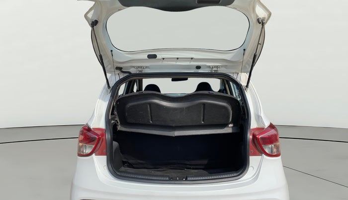 2018 Hyundai Grand i10 MAGNA 1.2 KAPPA VTVT, Petrol, Manual, 50,920 km, Boot Open Zoomed View