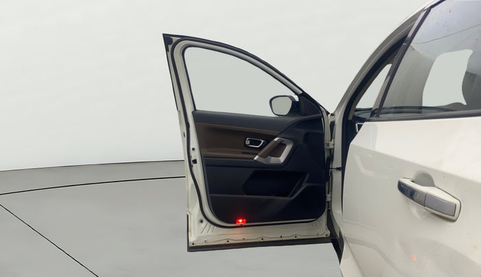 2021 Tata Harrier XZ PLUS 2.0L, Diesel, Manual, 88,963 km, LHS Front Door