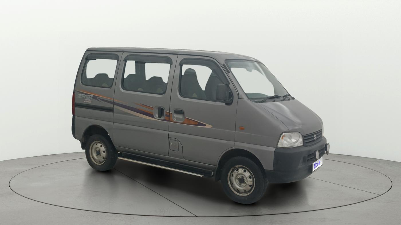 2020 Maruti Eeco 7 STR, Petrol, Manual, 30,456 km, Right Front Diagonal