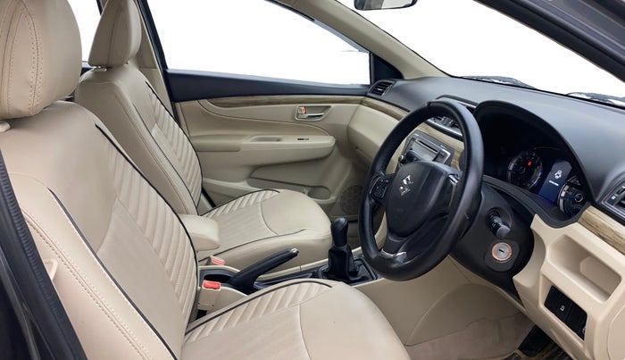 2022 Maruti Ciaz SIGMA 1.5 SHVS MT  PETROL, Petrol, Manual, 33,143 km, Right Side Front Door Cabin