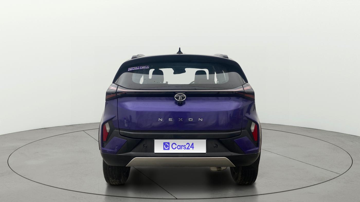 2023 Tata NEXON FEARLESS PURPLE + SUNROOF DCA DUAL TONE 1.2 PETROL, Petrol, Automatic, 29,236 km, Back/Rear