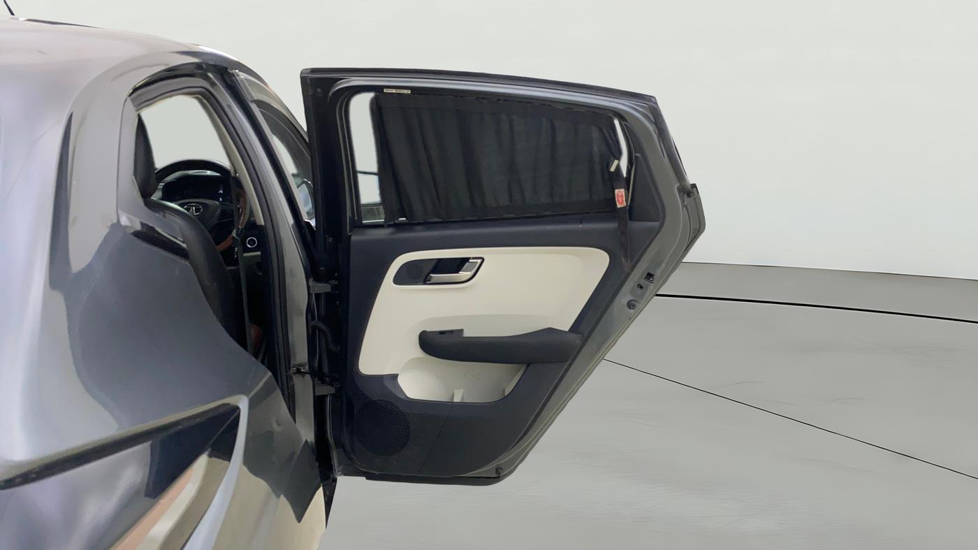 2023 Tata ALTROZ XZ PETROL, Petrol, Manual, 43,332 km, RHS Rear Door