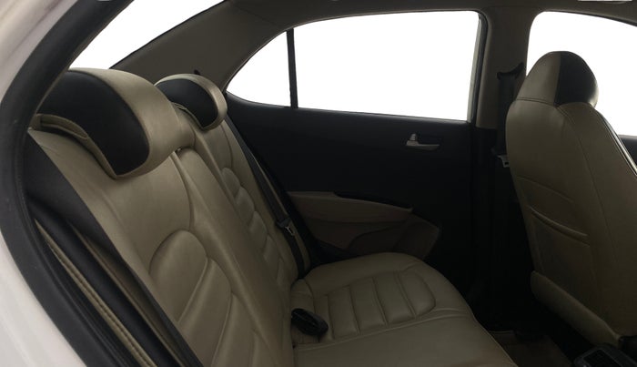 2014 Hyundai Xcent SX 1.2 (O), Petrol, Manual, 71,793 km, Right Side Rear Door Cabin