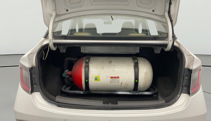 2021 Hyundai AURA S 1.2 CNG, CNG, Manual, 1,02,902 km, Boot Open Zoomed View
