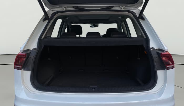 2018 Volkswagen TIGUAN HIGHLINE TDI AT, Diesel, Automatic, 1,43,834 km, Boot Open Zoomed View