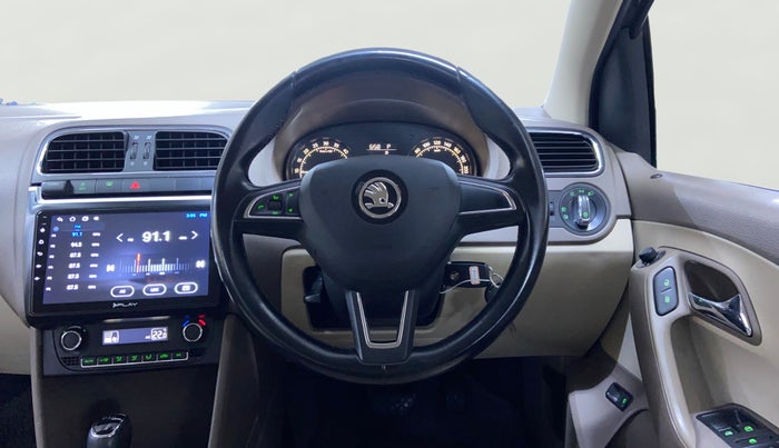 2016 Skoda Rapid 1.5 TDI CR STYLE PLUS AT, Diesel, Automatic, 95,810 km, Steering Wheel Close Up