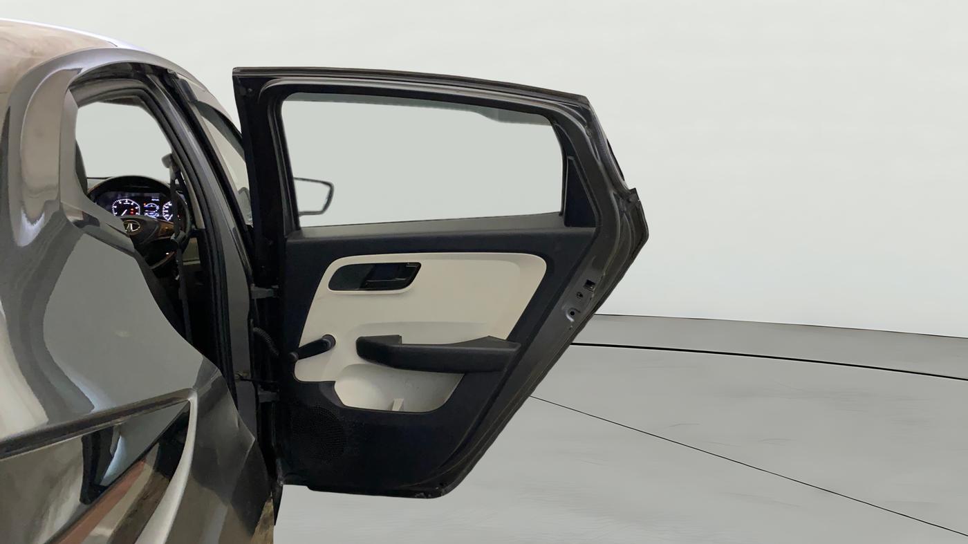 2022 Tata ALTROZ XE PETROL, Petrol, Manual, 51,889 km, RHS Rear Door