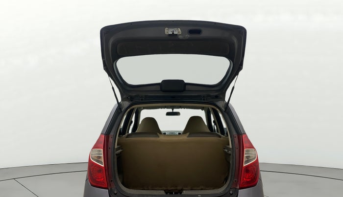 2015 Hyundai i10 SPORTZ 1.1, Petrol, Manual, 82,983 km, Boot Door Open