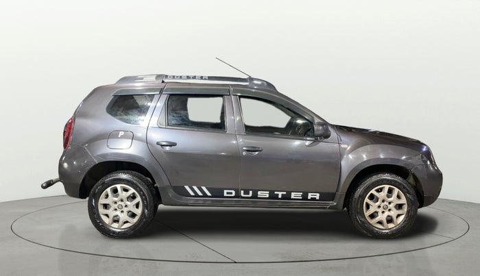2017 Renault Duster RXE PETROL, Petrol, Manual, 27,433 km, Right Side View