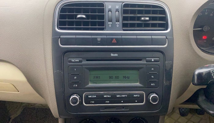 2012 Skoda Rapid AMBITION 1.6 TDI CR MT PLUS, Diesel, Manual, 1,10,617 km, Air Conditioner