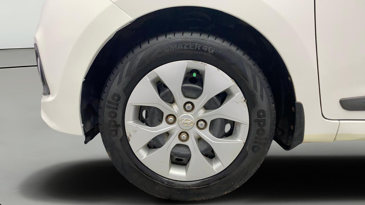 2014 Hyundai Xcent S 1.2, Petrol, Manual, 49,374 km, Left Front Wheel
