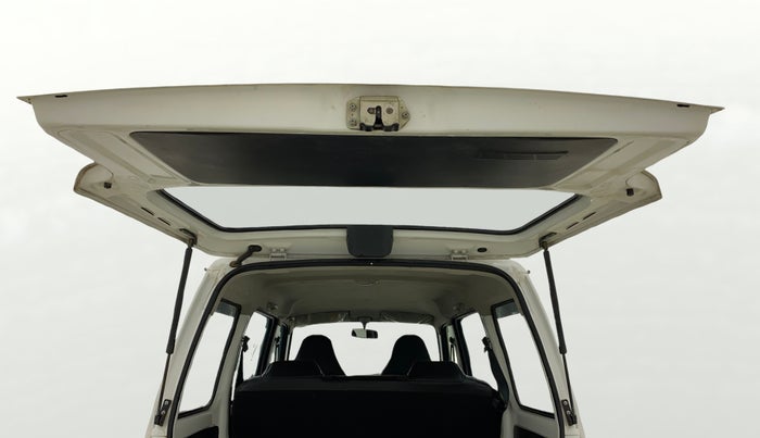 2022 Maruti Eeco 5 STR AC (O), Petrol, Manual, 25,516 km, Boot Door Open