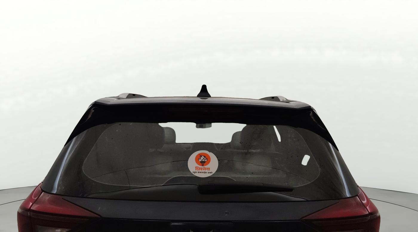 2023 Mahindra XUV700 AX 7 LUXURY D AWD AT 7 STR, Diesel, Automatic, 58,756 km, Rear Windshield