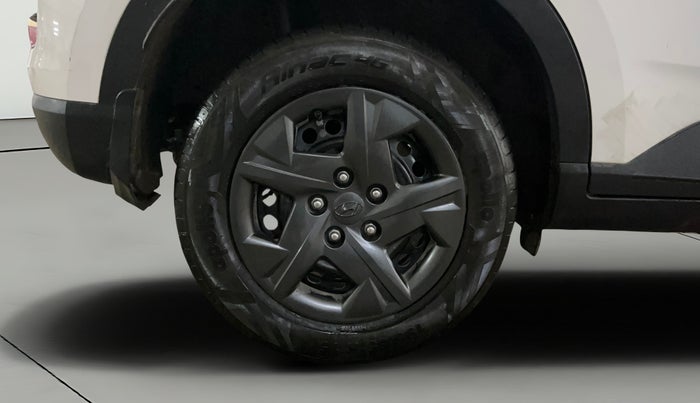 2023 Hyundai VENUE S(O) 1.2, Petrol, Manual, 5,981 km, Right Rear Wheel