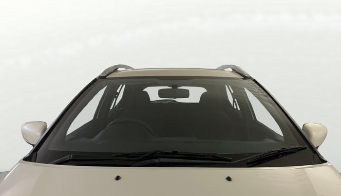 2021 Nissan Kicks XV 1.5, Petrol, Manual, 22,540 km, Front Windshield