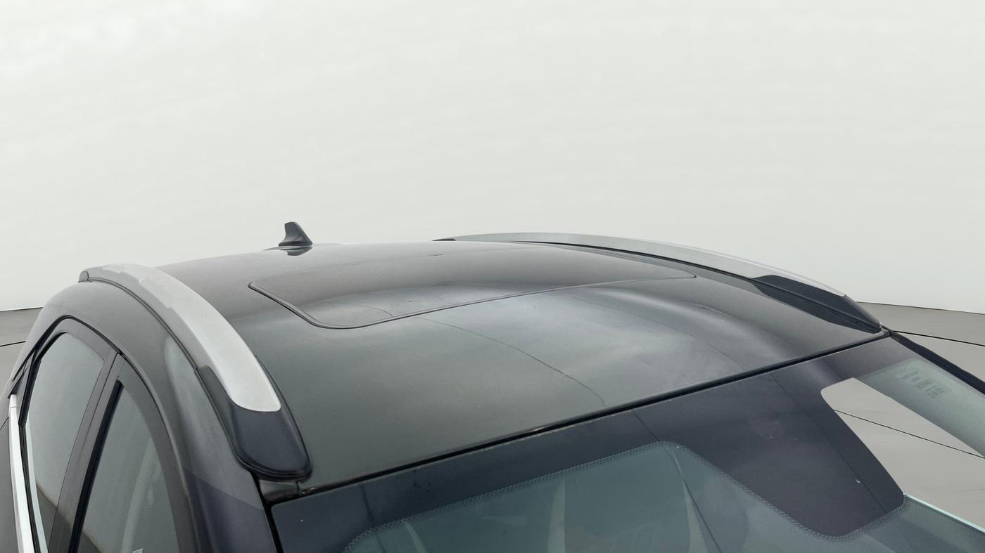 2020 Tata NEXON XZ PLUS PETROL SUNROOF, Petrol, Manual, 1,05,495 km, Roof